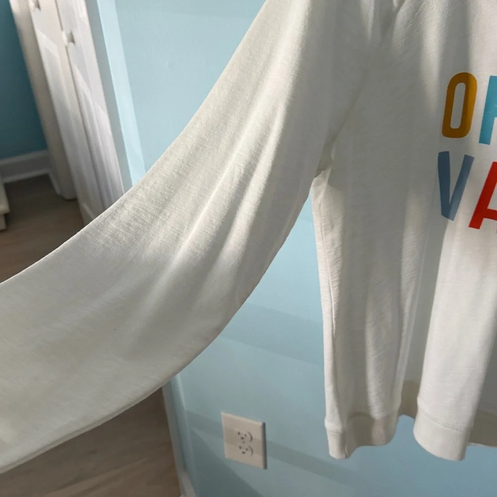 White 'OH HEY VACAY' Sweatshirt L - Picture 4 of 8
